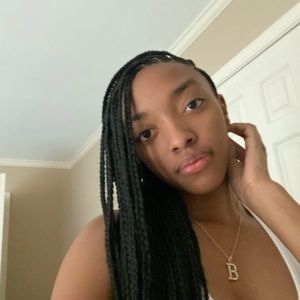 Meet your Posher, Breanna